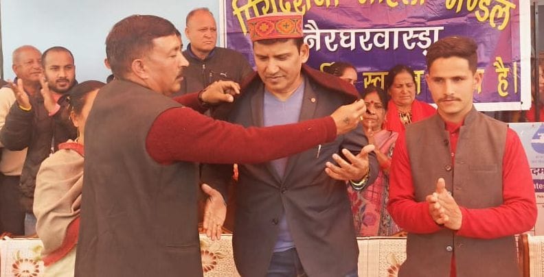 MLA prakesh Rana furious over irregularities in development works