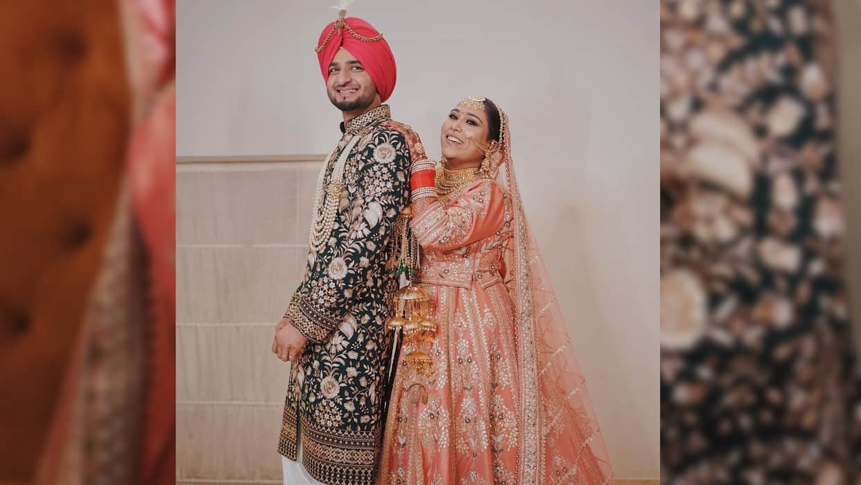 Punjabi Singer Afsana Khan Tie Knot with Saanjz Shares Wedding Photos