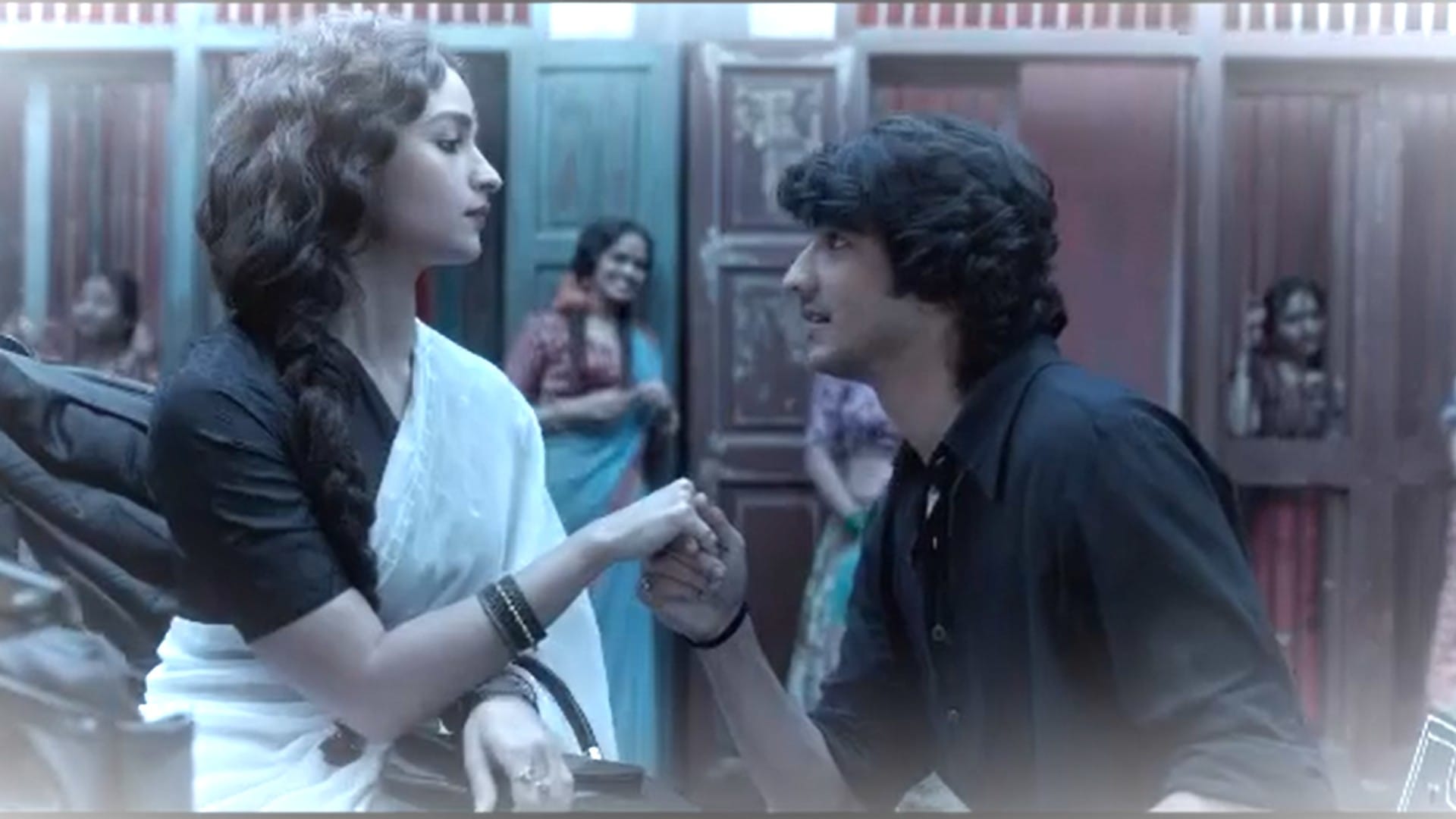 Kangana Ranaut targeted Gangubai Kathiawadi now Alia bhatt reply