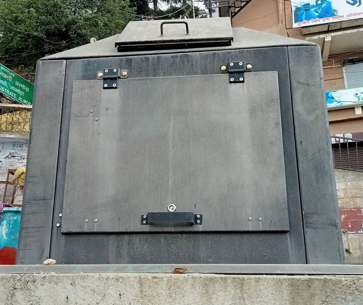 15 Under Ground Dustbins not in use