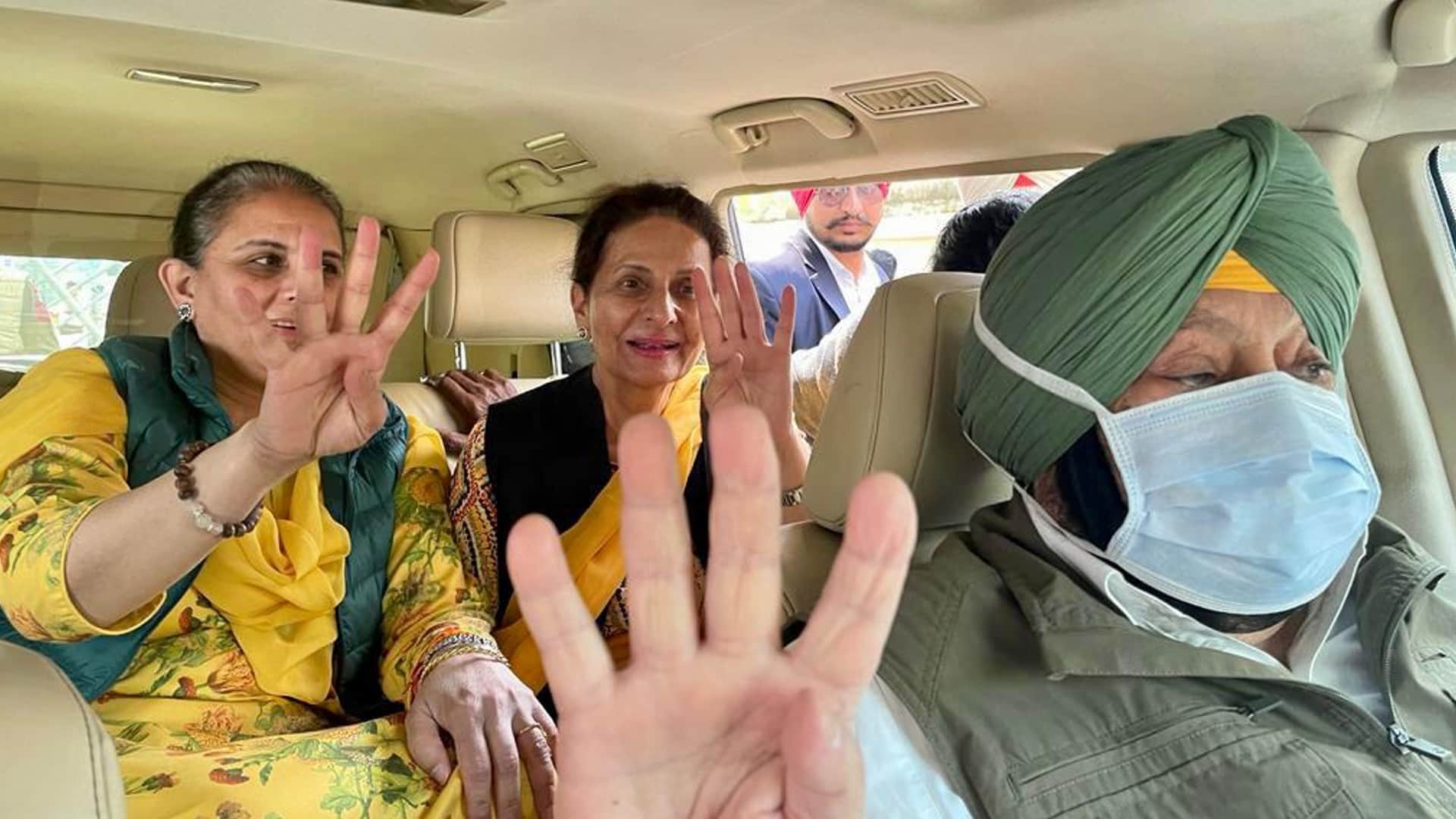 Captain Amarinder Singh know who he is Punjab Politics and Journey from Congress to Akali Dal and BJP news in