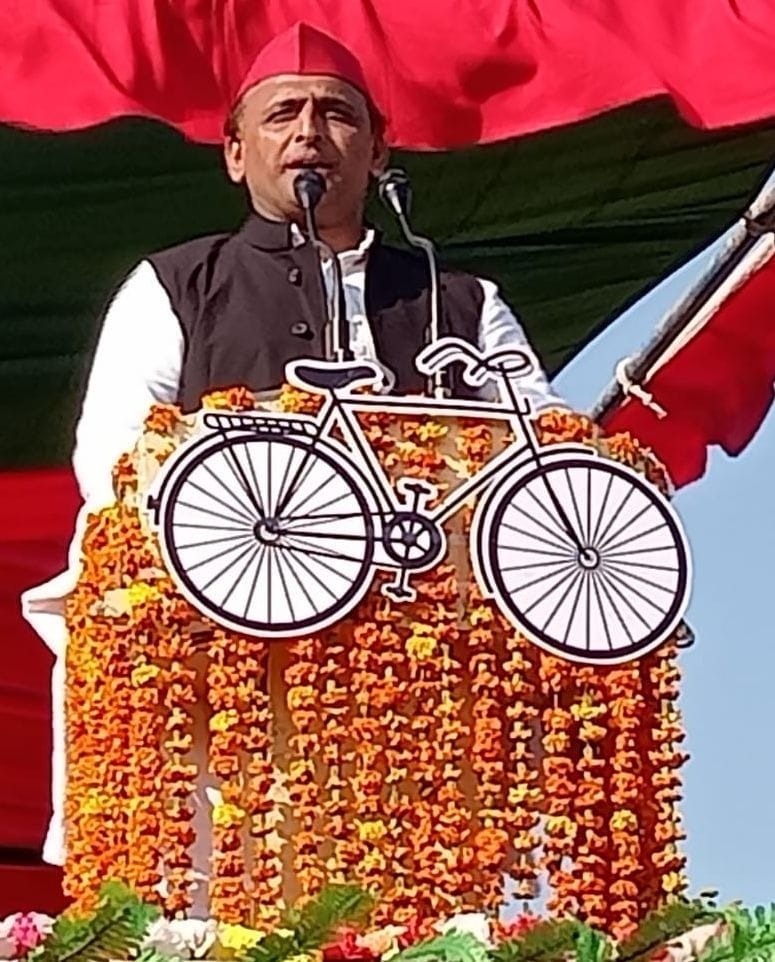 Heat takers have lost their steam: Akhilesh