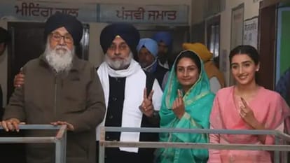 UP Punjab Chunav 2022 Voting Know in 10 Pictures How Big Leaders Cast Their Votes