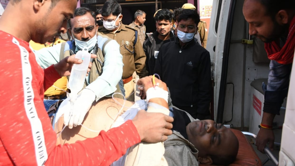 A man get shot in a clash in Barabanki.