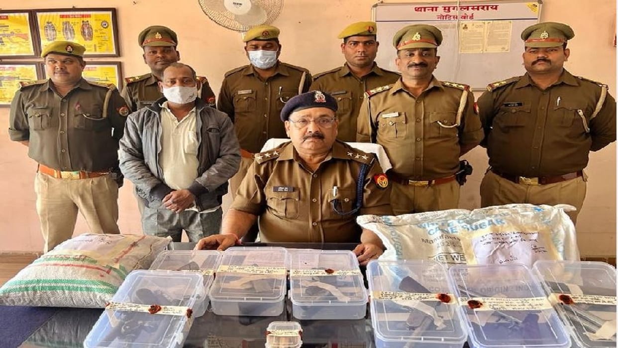 Arms factory busted on the banks of Ganga in Chandauli, one arrested