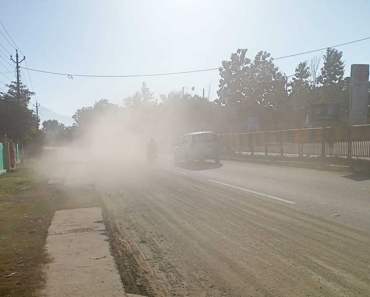 Dust on Tanakpur Road
