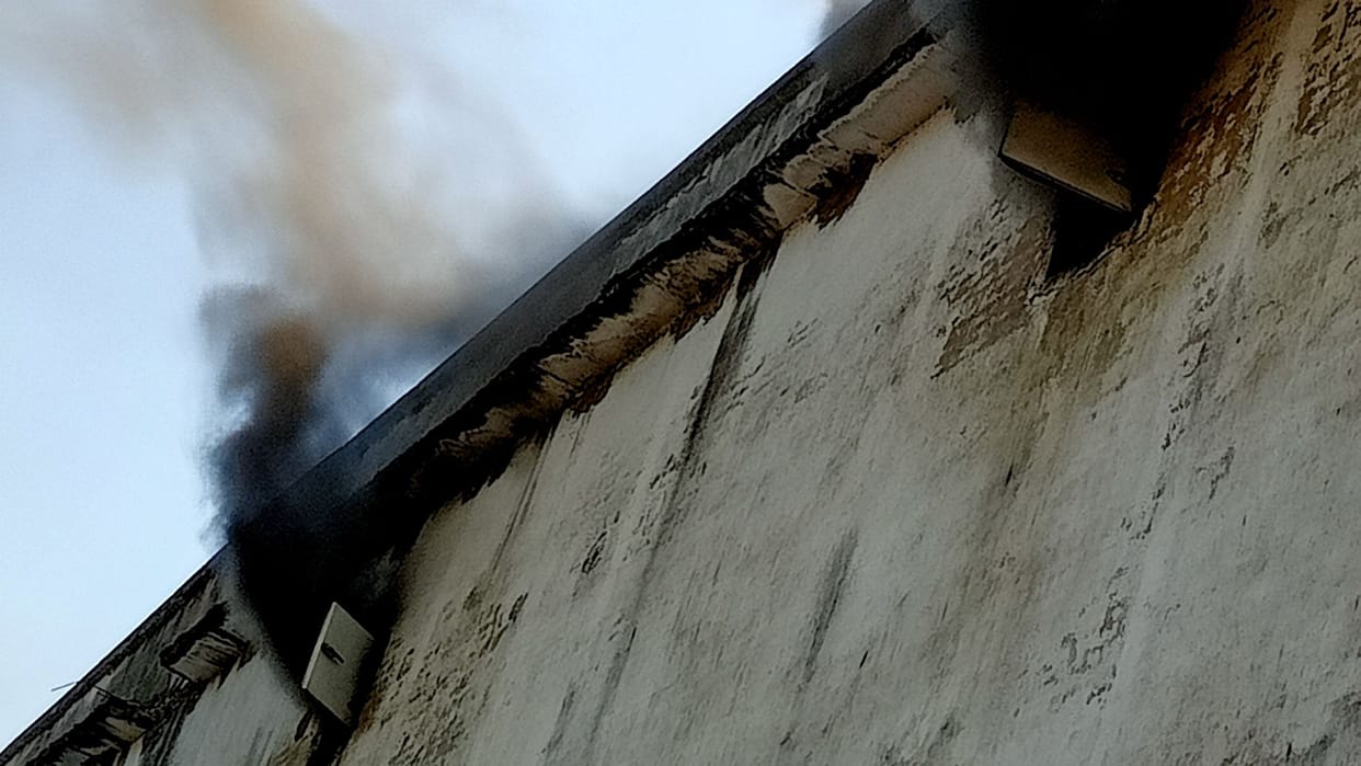 fathepur news,Monkey jumped on HT line, fire broke out in cold store due to collision of wires