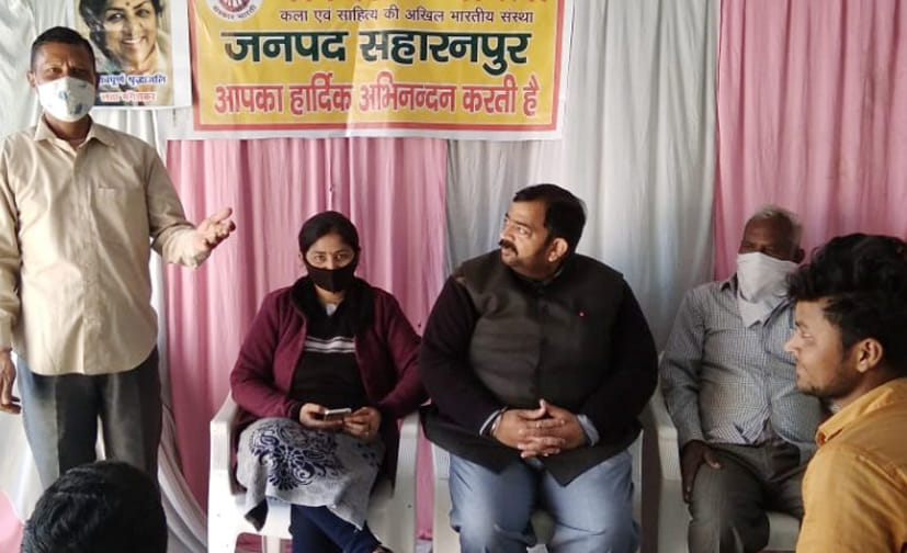 Music lovers pay tribute to Lata Mangeshkar with songs