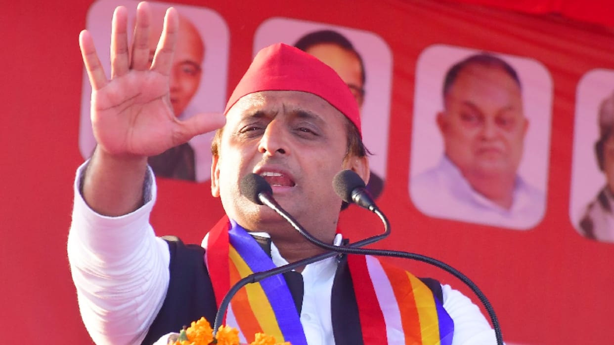 UP Election 2022: Akhilesh said - Baba's new name will be bulldozer Baba, he will remove the heat, we will remove the employment