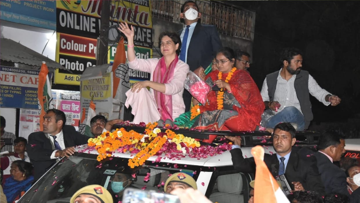 Priyanka gandhi road show In Unnao in support of candidate assured justice in Pooja murder case