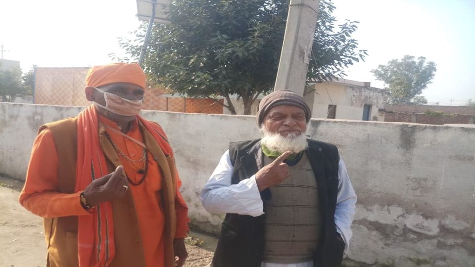 UP Election 2022 Third Phase Firozabad, Kasganj Seats Voting bride cast her vote in Firozabad