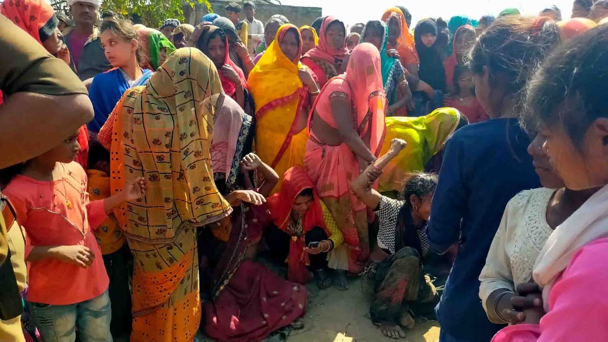 girl died in road accident in Farrukhabad up