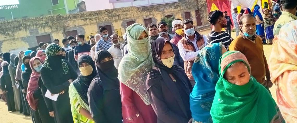 amanpur assemble election, over 80 percent voting on  15 booths