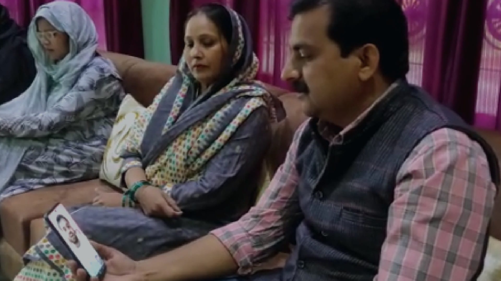 Asif of Chhatarpur trapped in Ukraine: Requested on video call, wants to return to his home soon