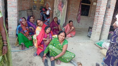 Azamgarh Sharab Kand Raid on illegal liquor factory in Azamgarh Police recovered goods worth more than 30 lakhs from luxurious house seven arrested
