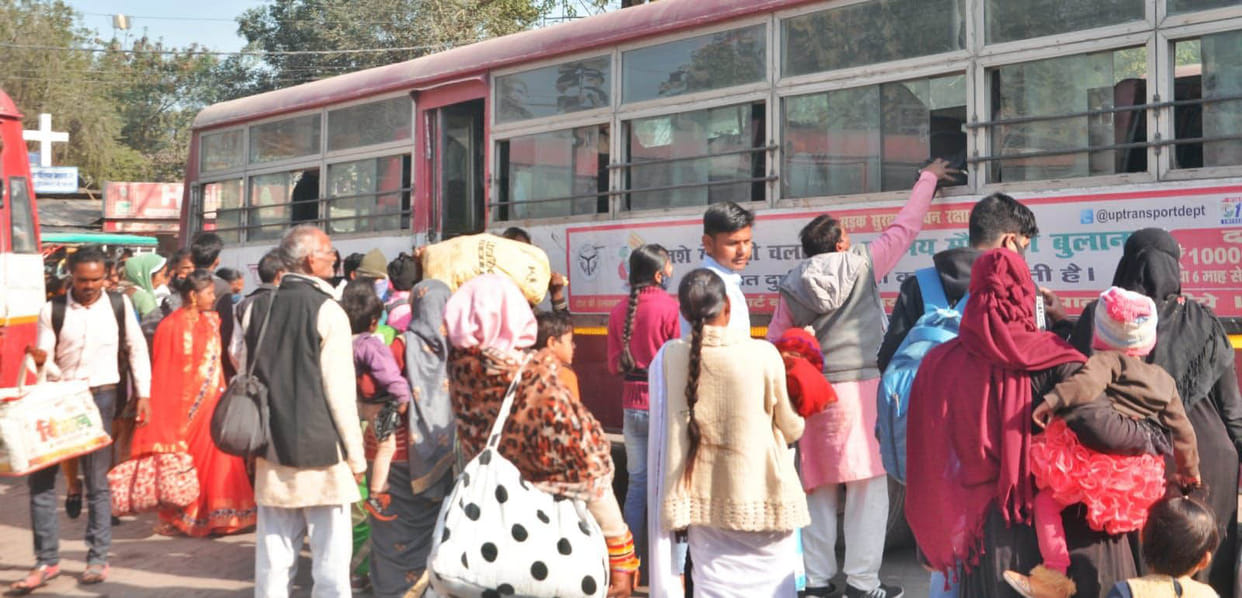 Buses are out of order, passengers are getting upset for hours