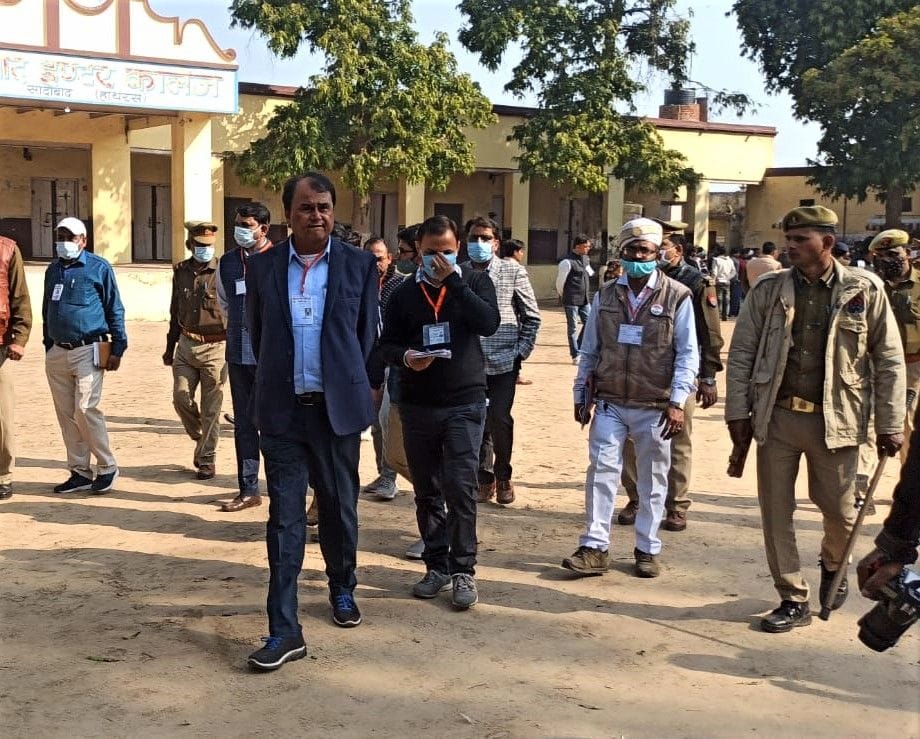 Hathras: Voting affected for two hours due to EVM failure