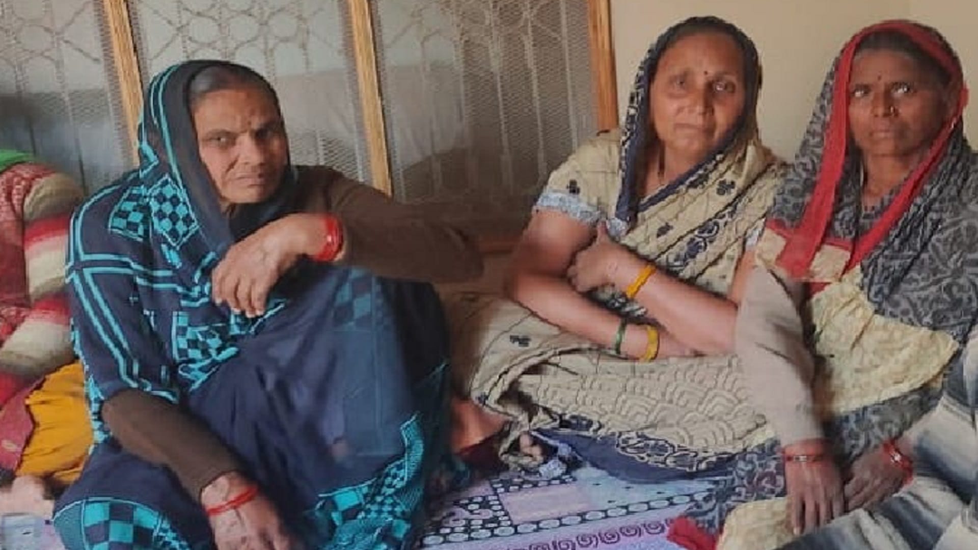 Constable Ruchi Murder Case: love marriage with constable Neeraj in Bijnor then love affair with Tehsildar Padmesh Srivastava