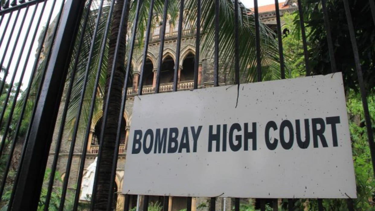 Bombay high Court directs Maharashtra BJP leader Vishwas Pathak to deposit Rs 2 lakh before it hears his PIL on alleged illegal flight use by minister Nitin Raut during coronavirus Lockdown