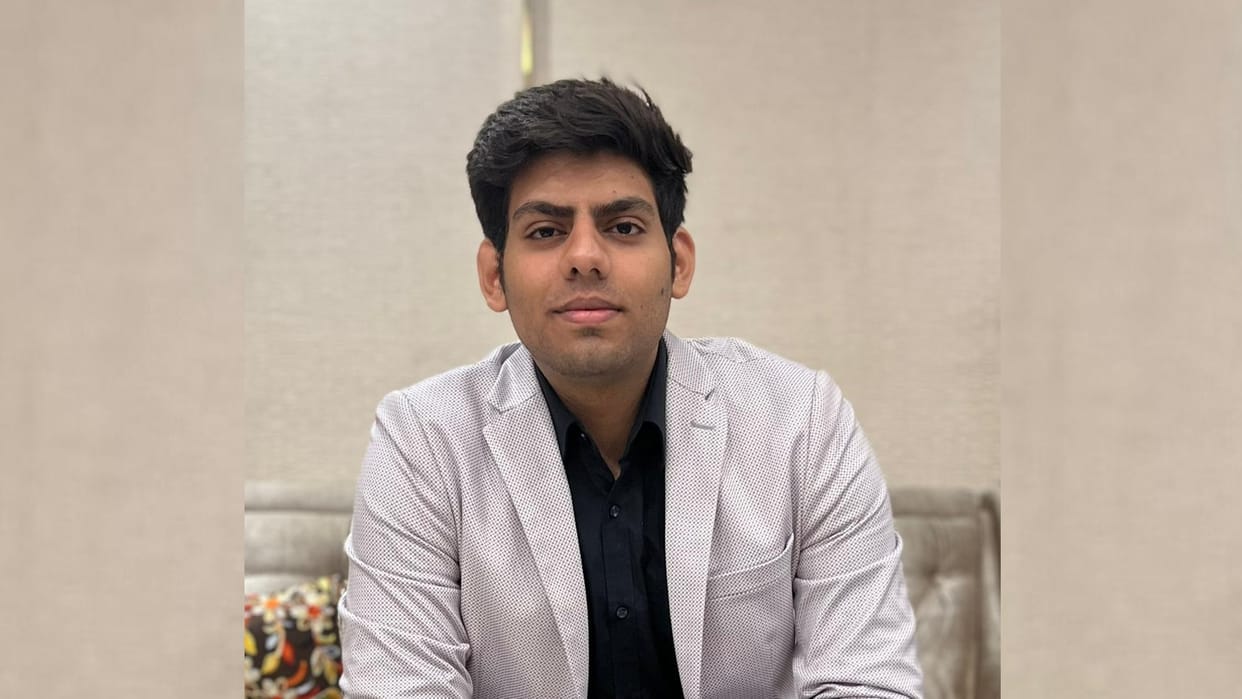 one crore 13 lakh package for deepak sharma by amazon.