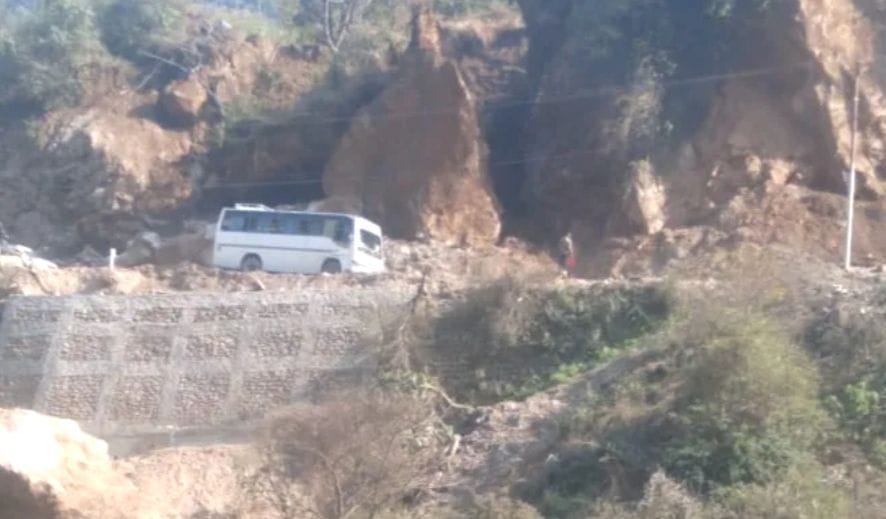 Fix the danger zone built on the highway in Nagni