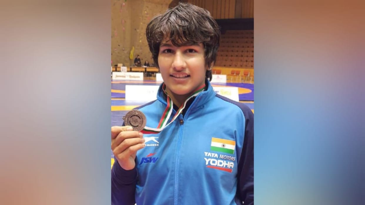 Wrestler Radhika of Israna of Haryana won bronze medal in Bulgaria