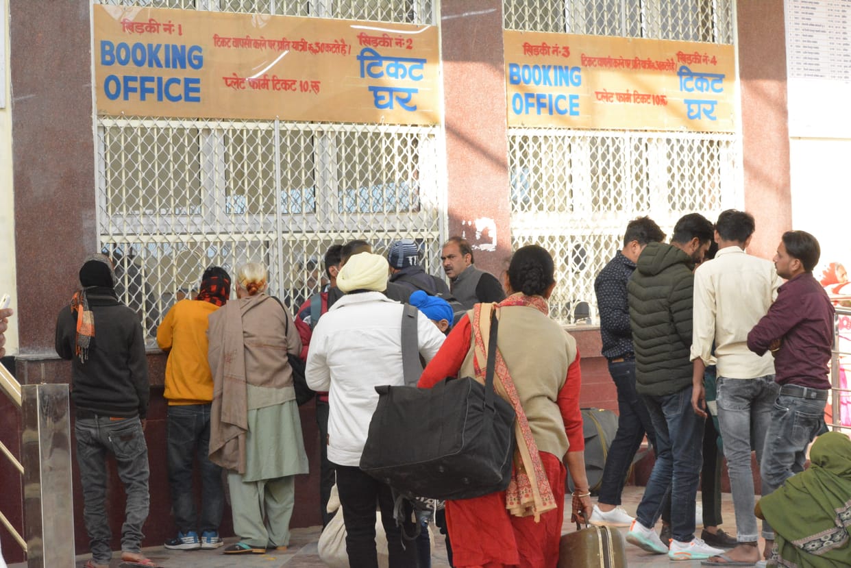 Railways opened the entry of general public from the main gate