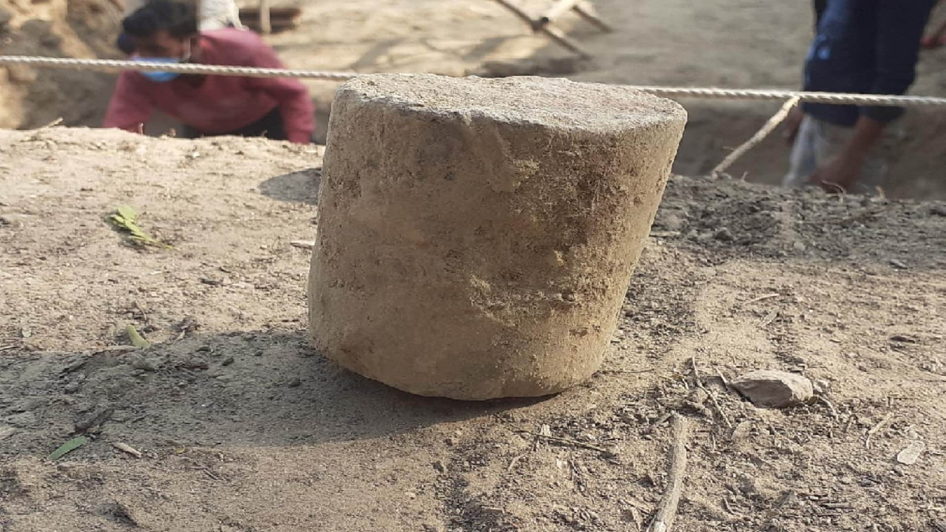 Meerut News: excavation in Hastinapur toys found see photos