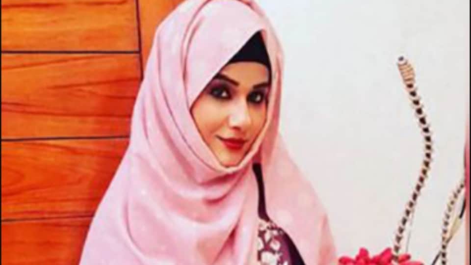 Bigg  boss 11 fame Mehjabi Siddiqui has left the glamor industry for religion decided to always wear hijab