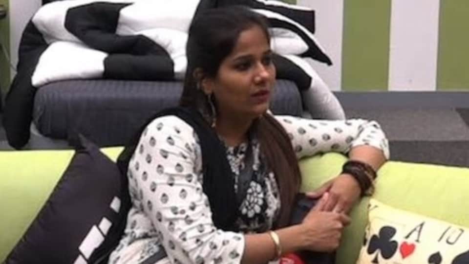 Bigg  boss 11 fame Mehjabi Siddiqui has left the glamor industry for religion decided to always wear hijab