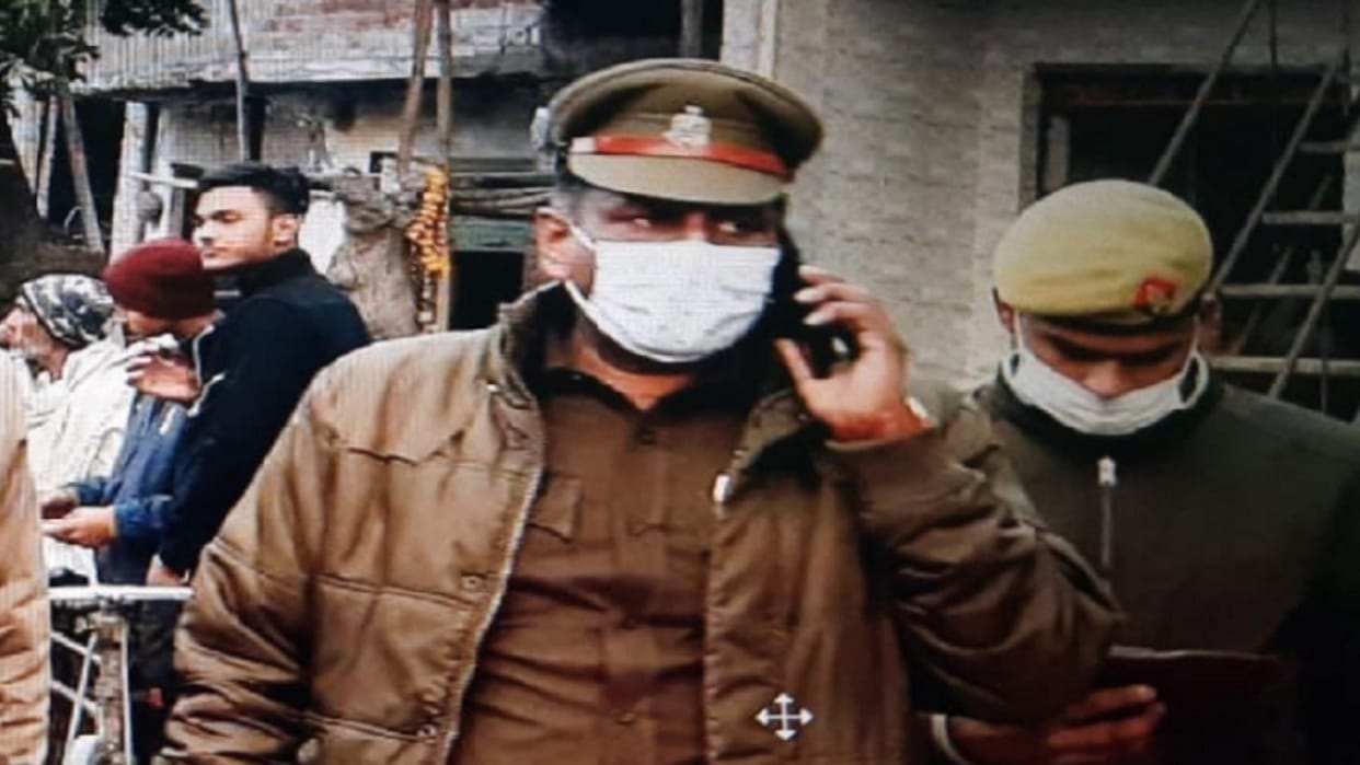 CBI raids in the house of contractor in the investigation of refund scam in Income Tax Department