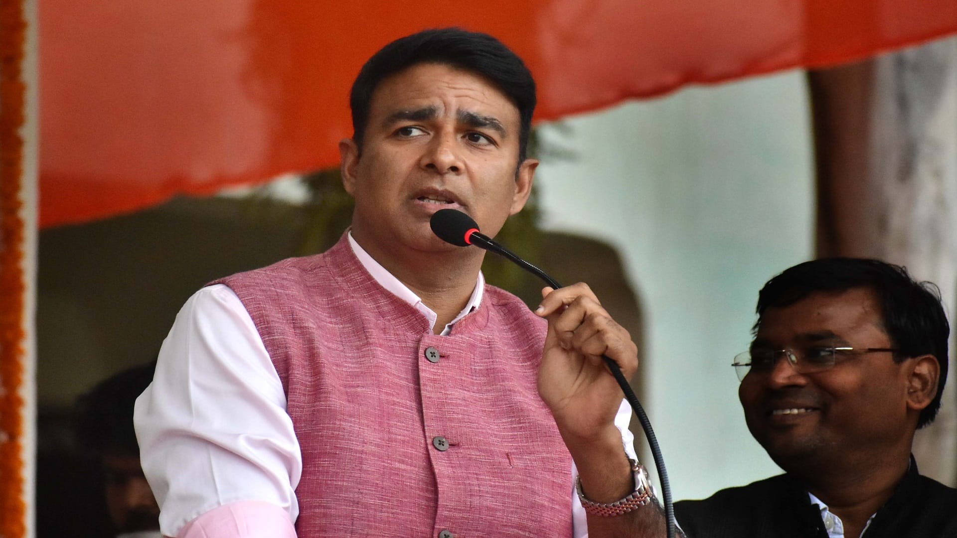 UP Election Result 2022 interesting contest between BJP candidate Sangeet Som and Atul Pradhan of Samajwadi party on Sardhana seat