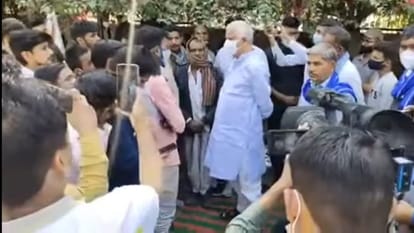 धरना-प्रदर्शन में शामिल हुए थे सांसद किरोड़ी लाल मीणा।
