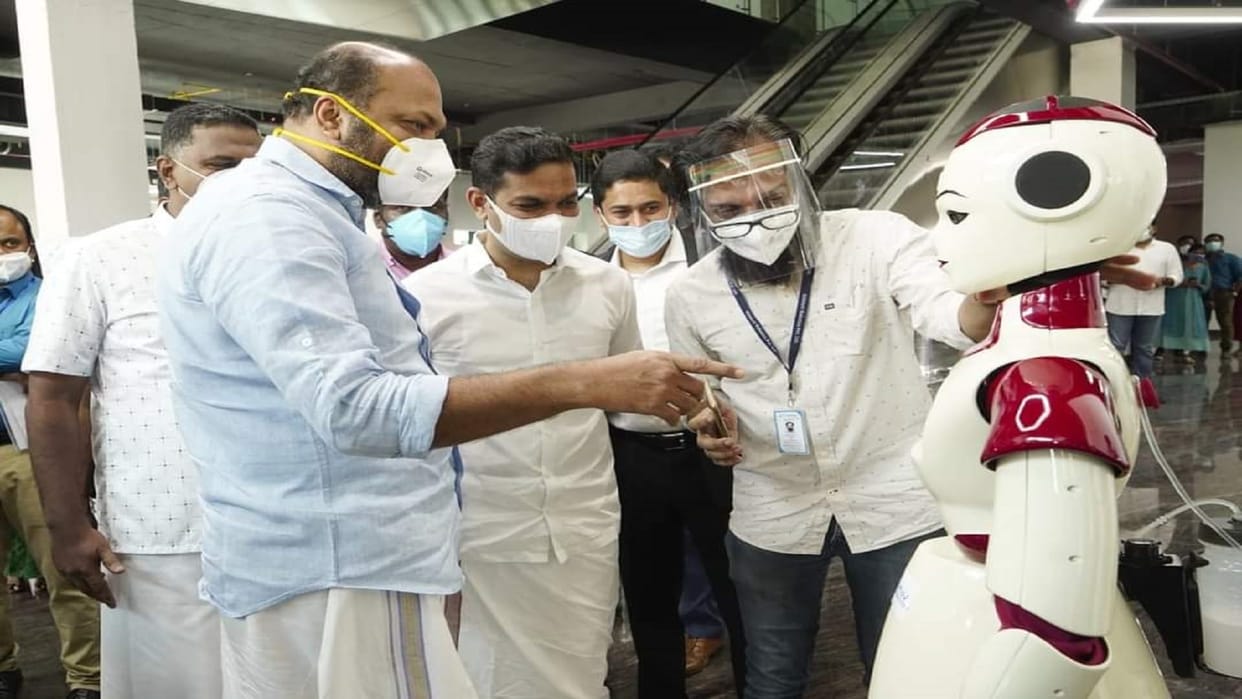kerala startup mission it industry of kerala digital hub, chief minister pinarayi vijayan claim 15,000 startups claim 2 lakh jobs in 5 years, how Kerala is becoming a technology startup hub?