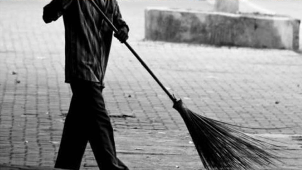 BJP big bet before MCD elections MCD will regularize 16346 sweepers