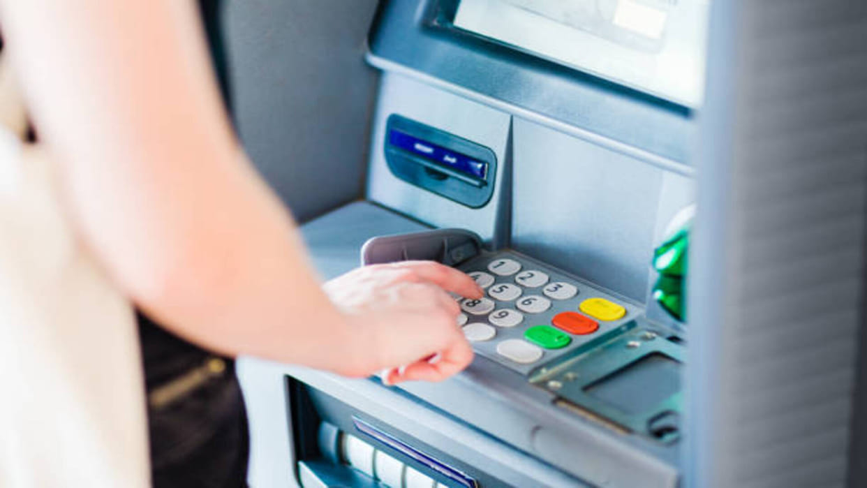 ATM Transactions Rules: What Happens to Amount When the Light Goes OFF During ATM Transaction