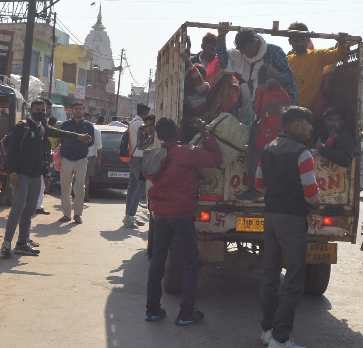 Hathras: Roadways buses fell less then traveled by ragged vehicles