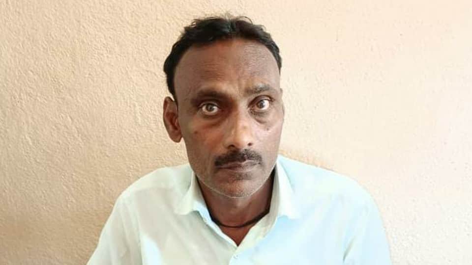 Dewas: Cooperative society manager's salary is only eight thousand and property worth crores, even changed the name of father of sons by manipulating papers