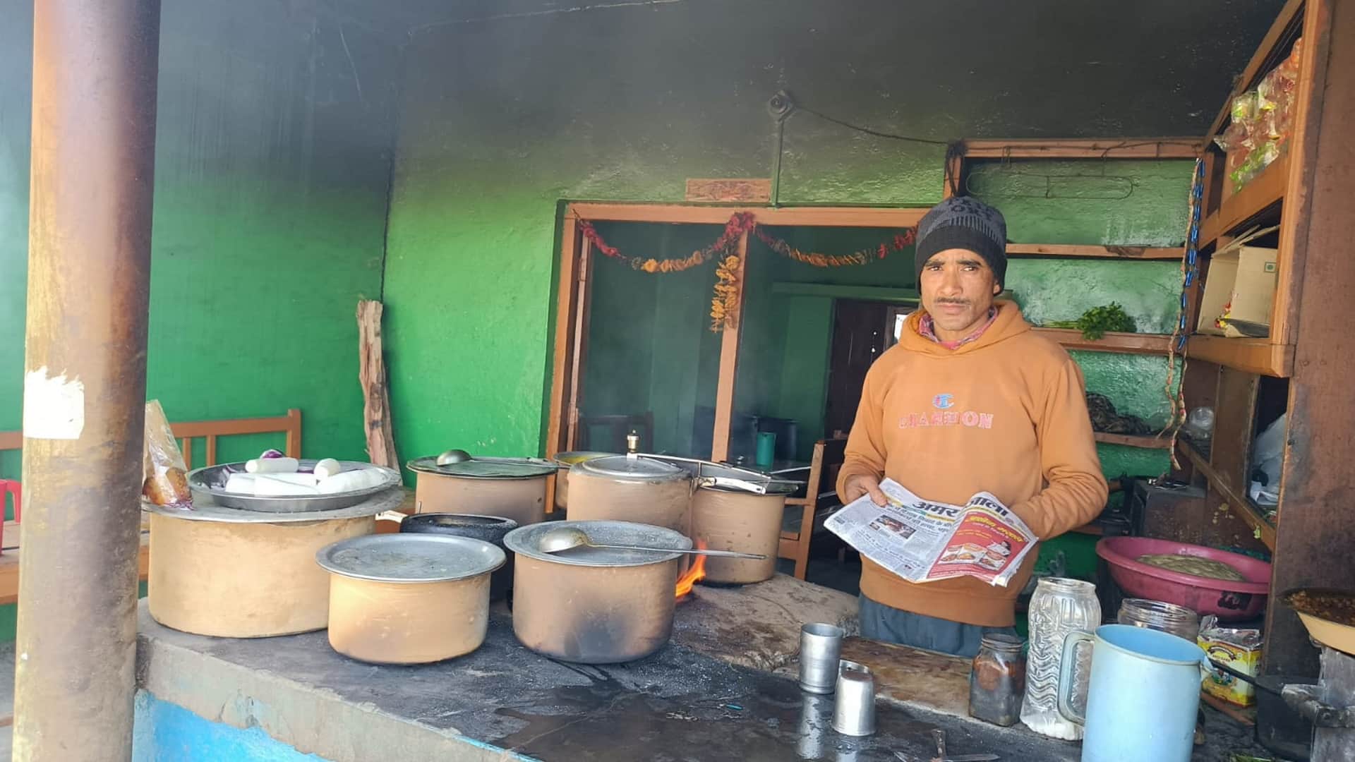 Uttarakhand: Accident in champawat, vehicle returning from the procession fell into the ditch, photos