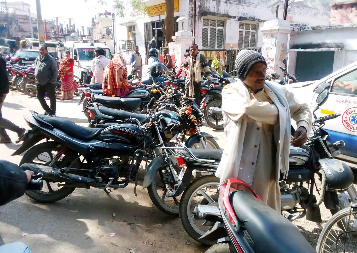 City struggling with the problem of vehicle parking
