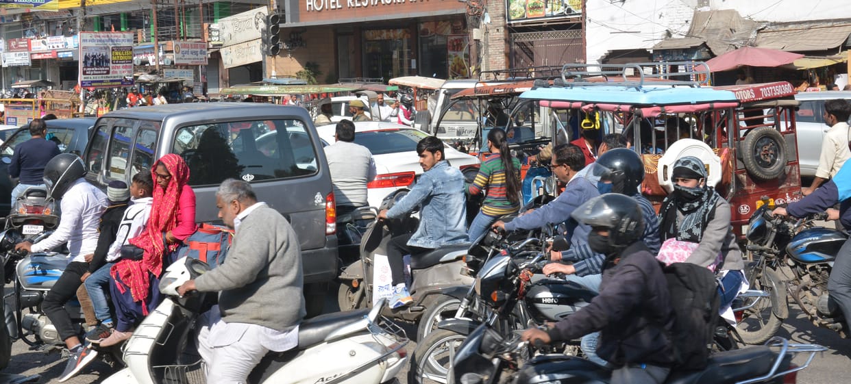 Jams at every intersection of the city, got stuck where they left