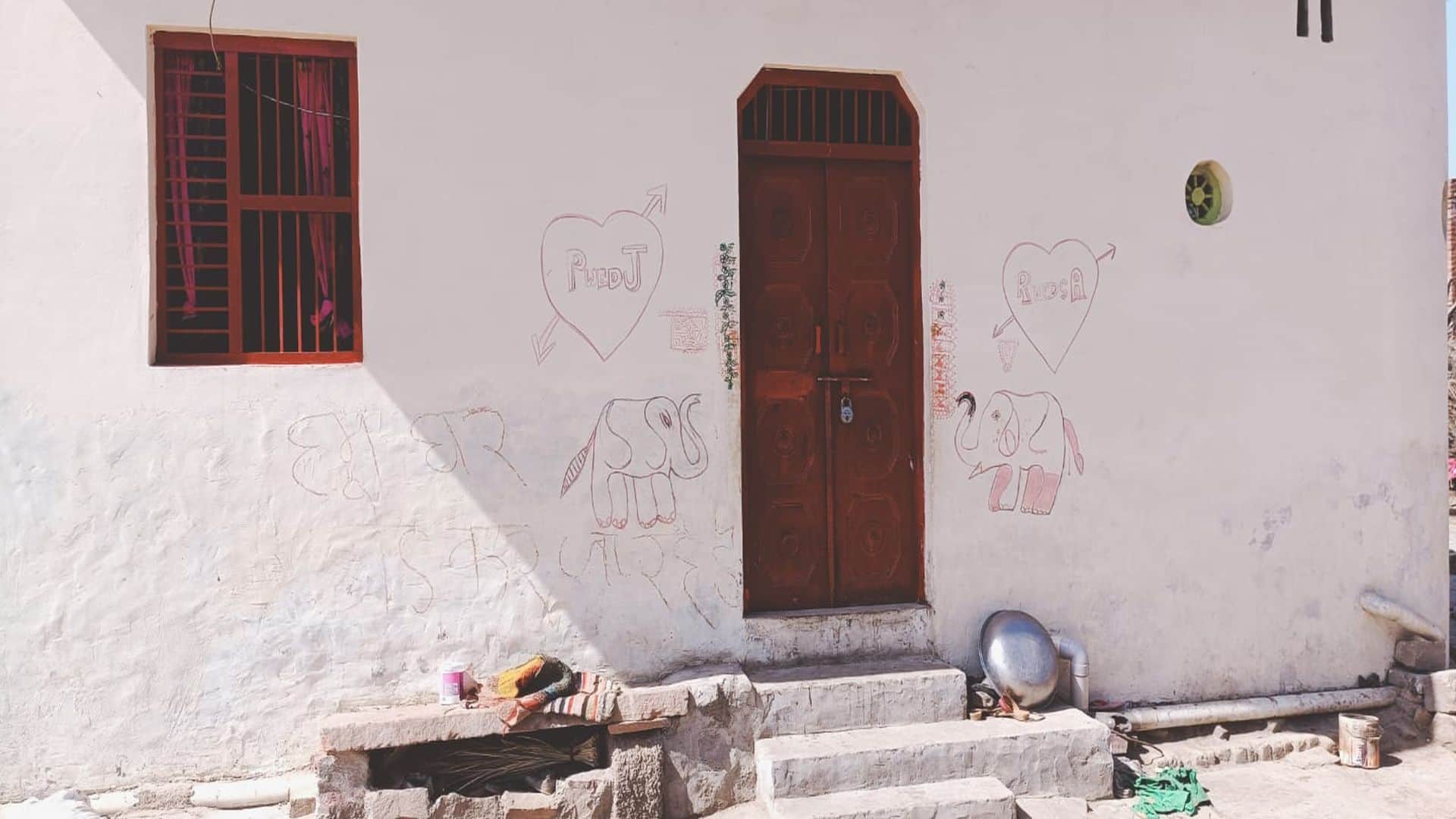 Dalit families forced to migrate from village due to fear of dabangs in mathura