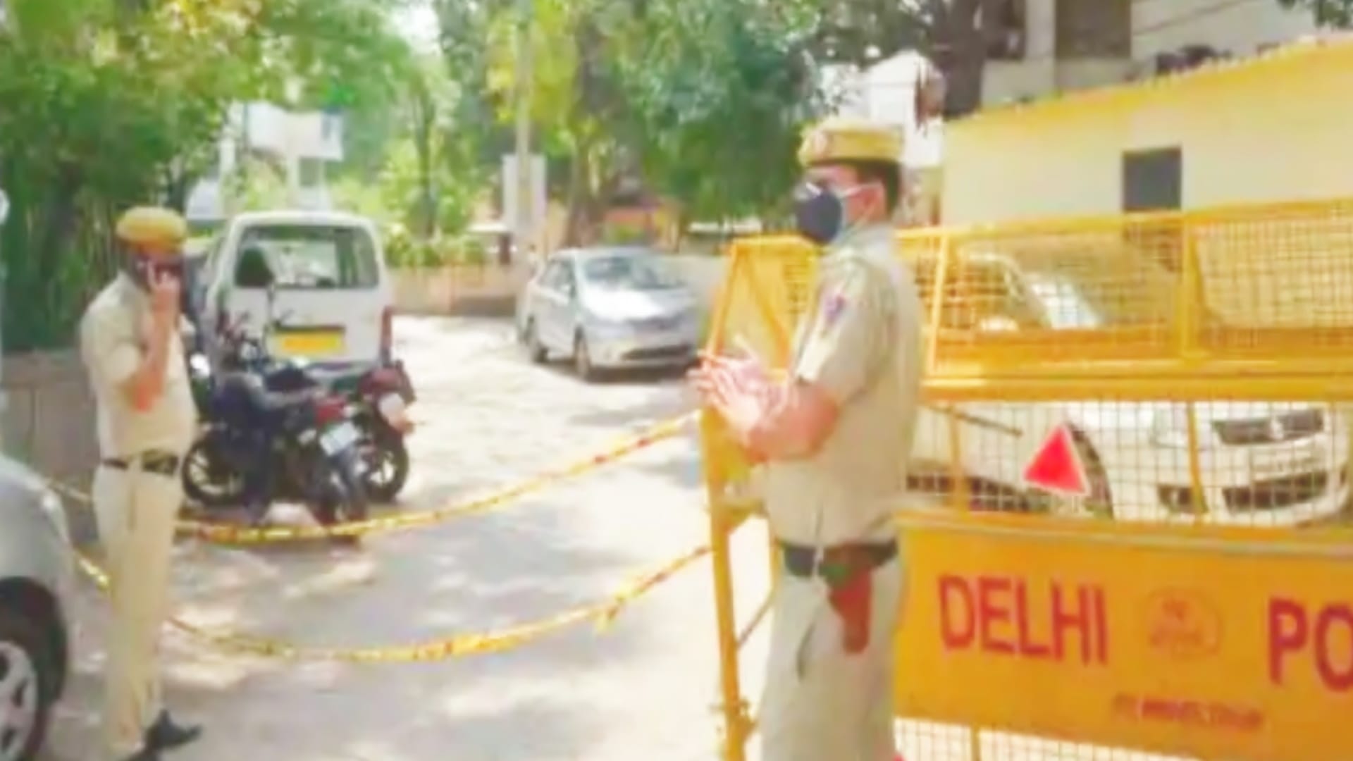 Delhi Murder Case The young man killed uncle by stabbing him for joking with his mother in Delhi