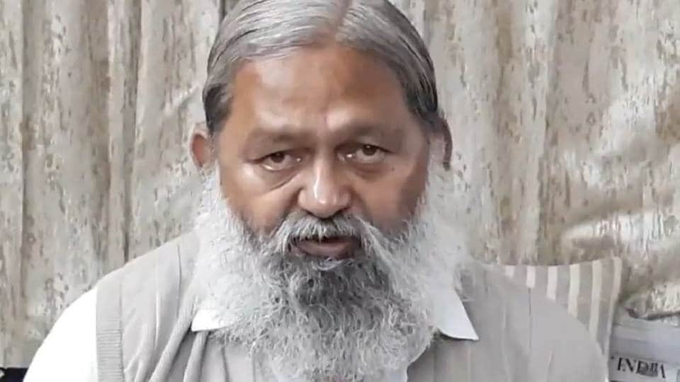 Haryana Home Minister Anil Vij targeted Gandhi family