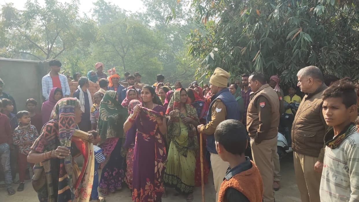 Woman sleeping in the house was slit with a sharp weapon in jaunpur