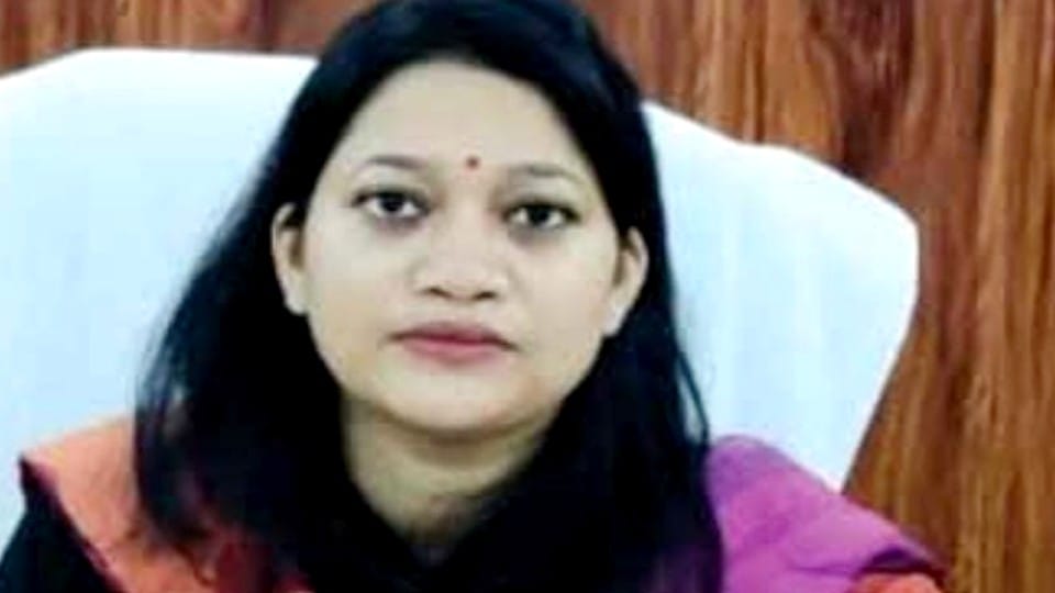 salary of the personnel who do not do election duty will be hold in kasganj
