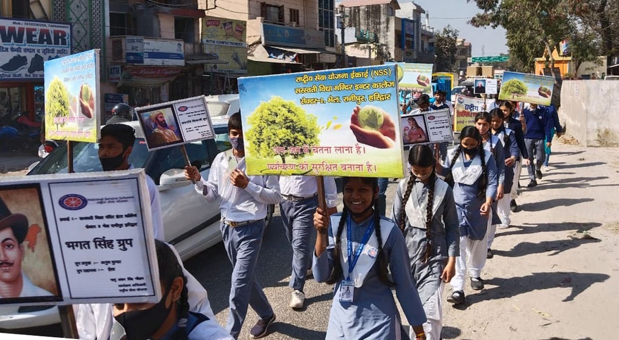 Students took out a rally and gave a message to save the environment
