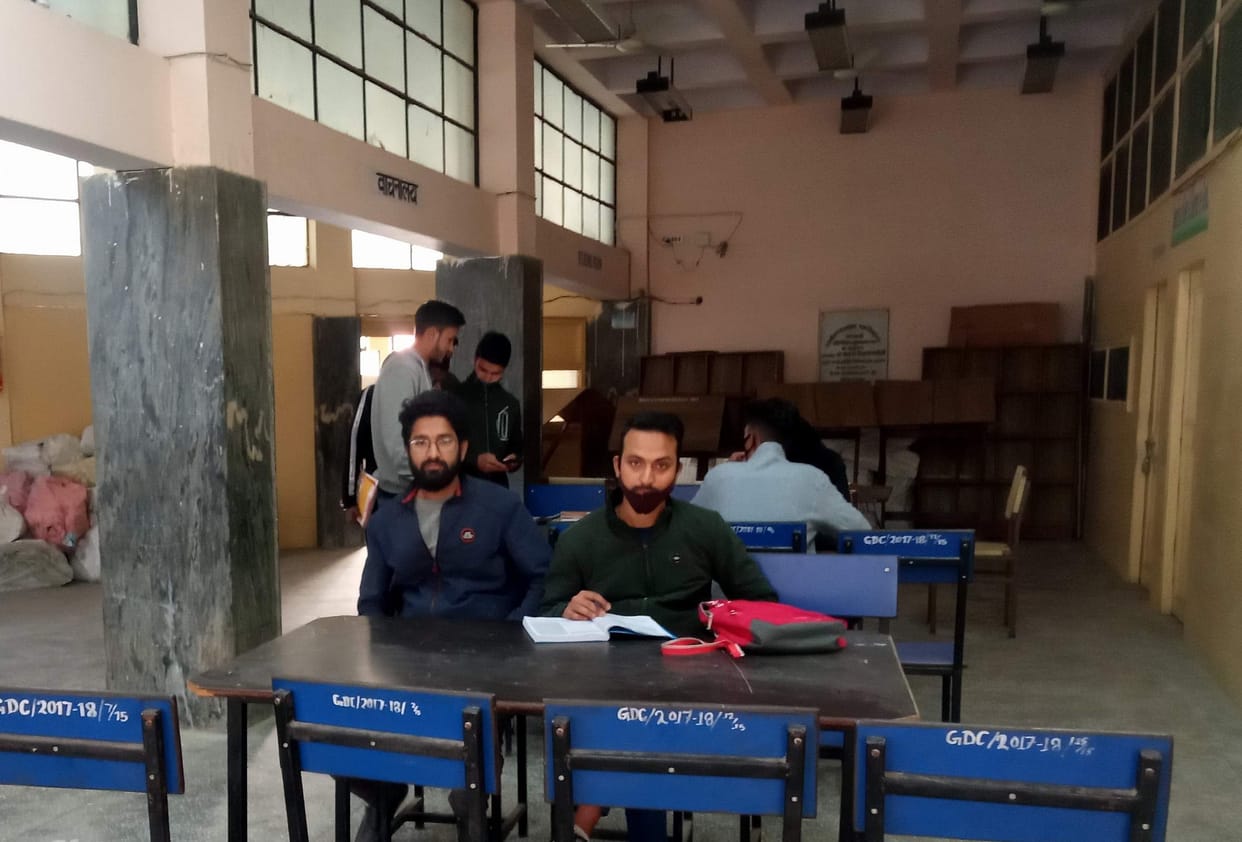 Library of PG College Uttarkashi is in bad shape