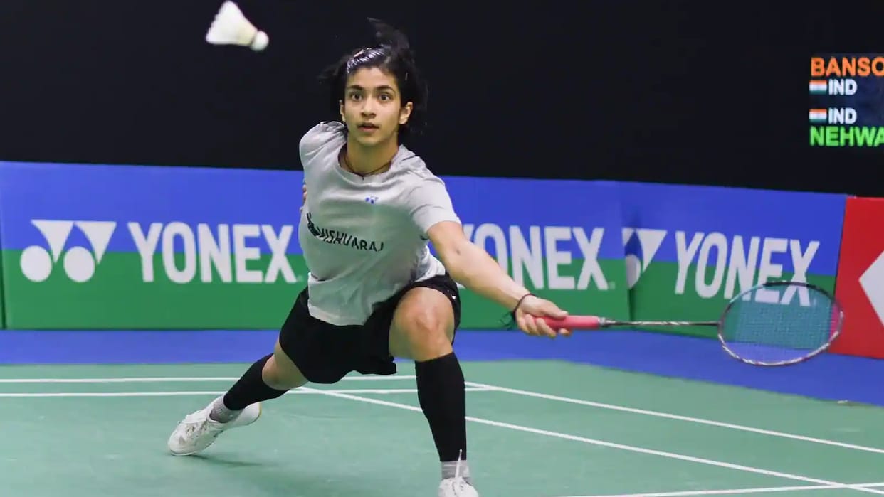 Malvika Bansod reached  women's singles main draw of Swiss Open Badminton, won match in two consecutive sets