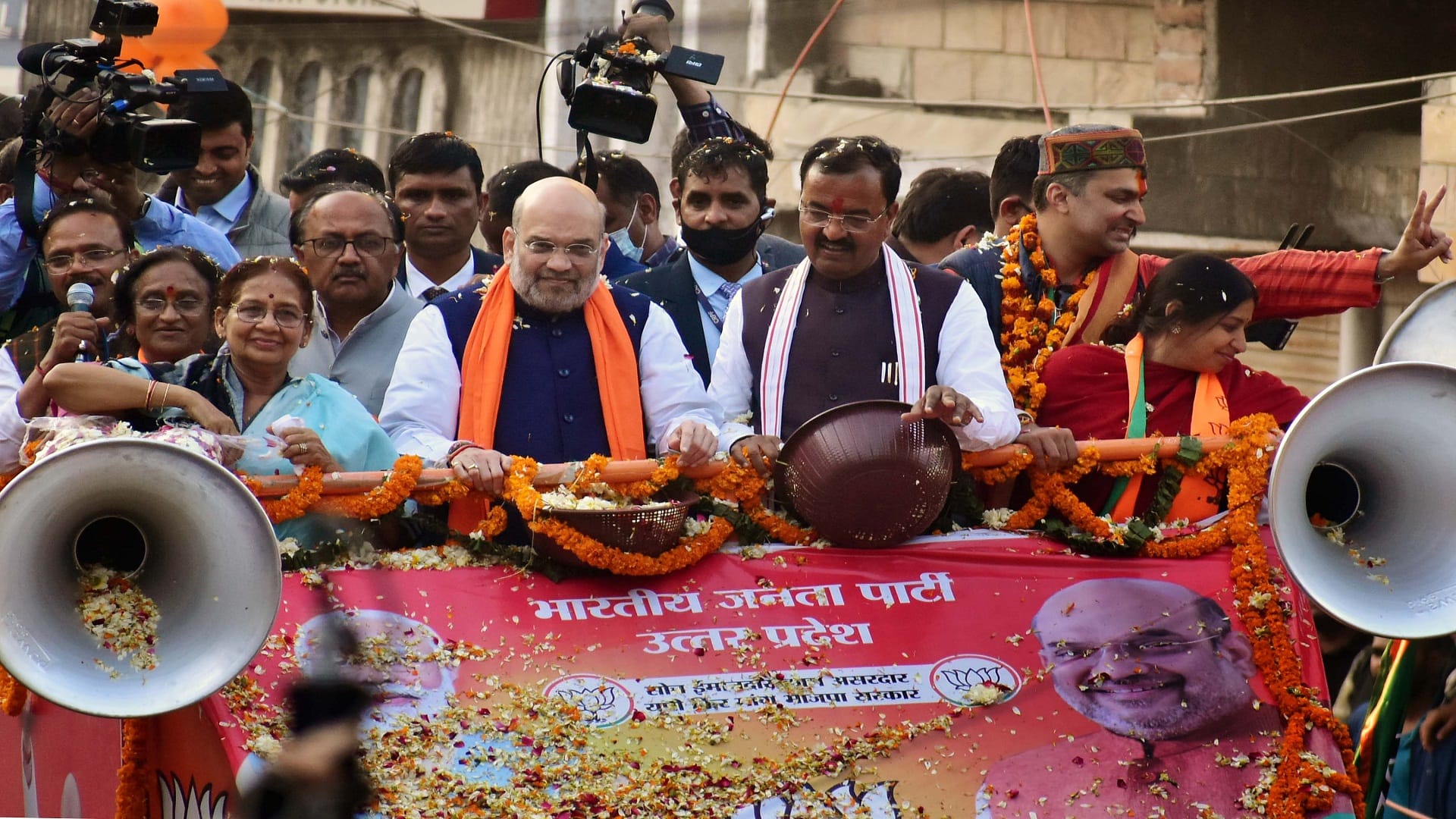 UP Election 2022: Union Home Minister Amit Shah showed strength by conducting roadshow in Prayagraj